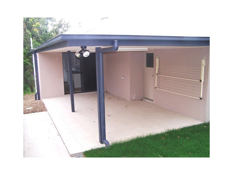 12 Barry Street, Torquay QLD 4655