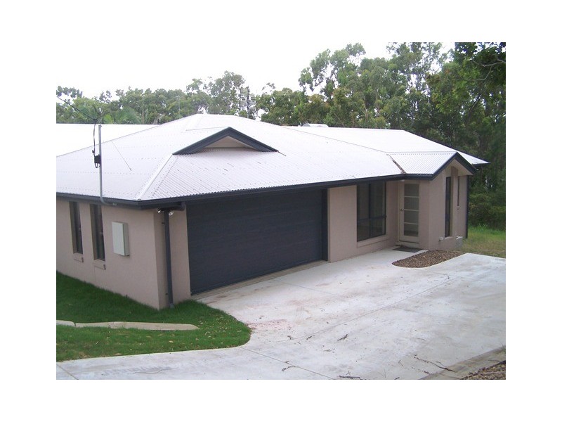 12 Barry Street, Torquay QLD 4655