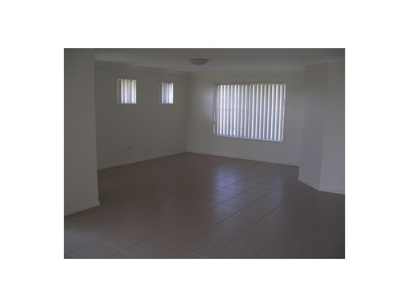 14 Bounty Circuit, Eli Waters QLD 4655