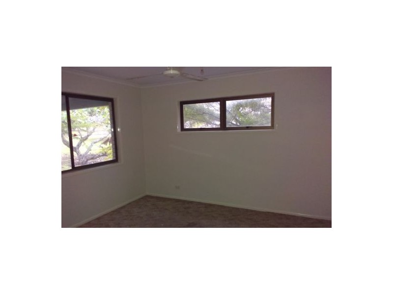 632 Esplanade, Urangan QLD 4655