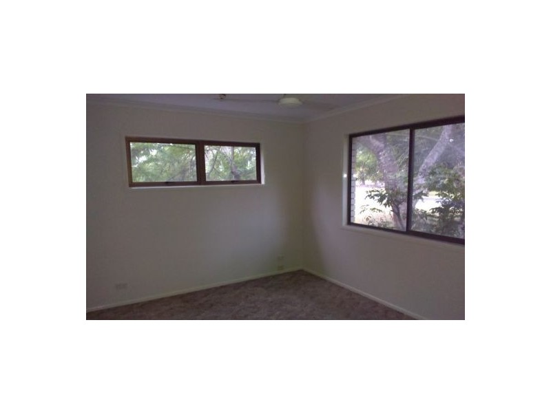 632 Esplanade, Urangan QLD 4655