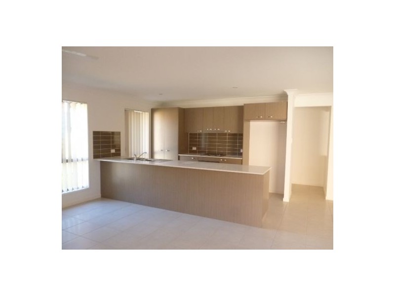 3 Mandi Court, Urraween QLD 4655