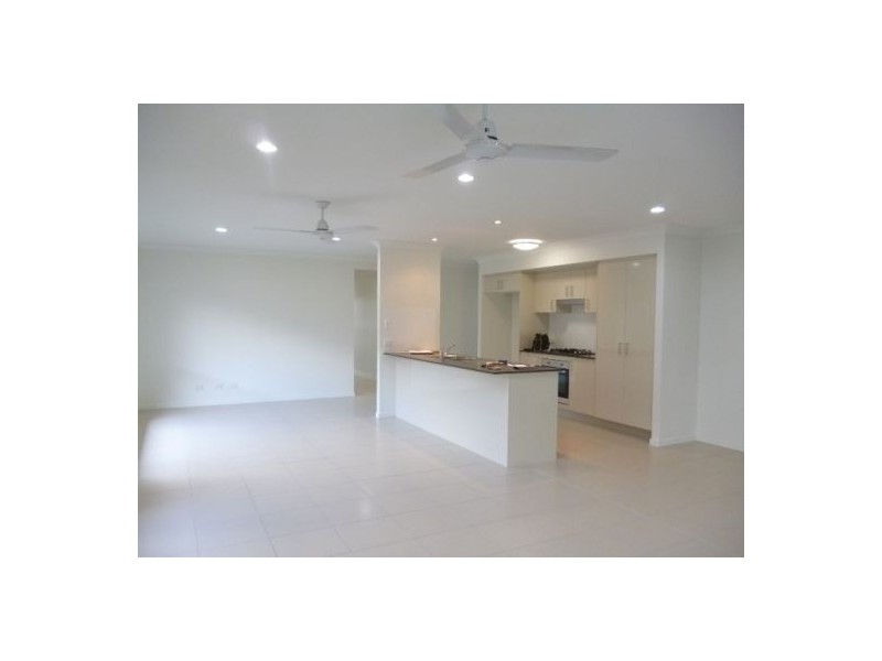 4 Oxley Circuit, Urraween QLD 4655