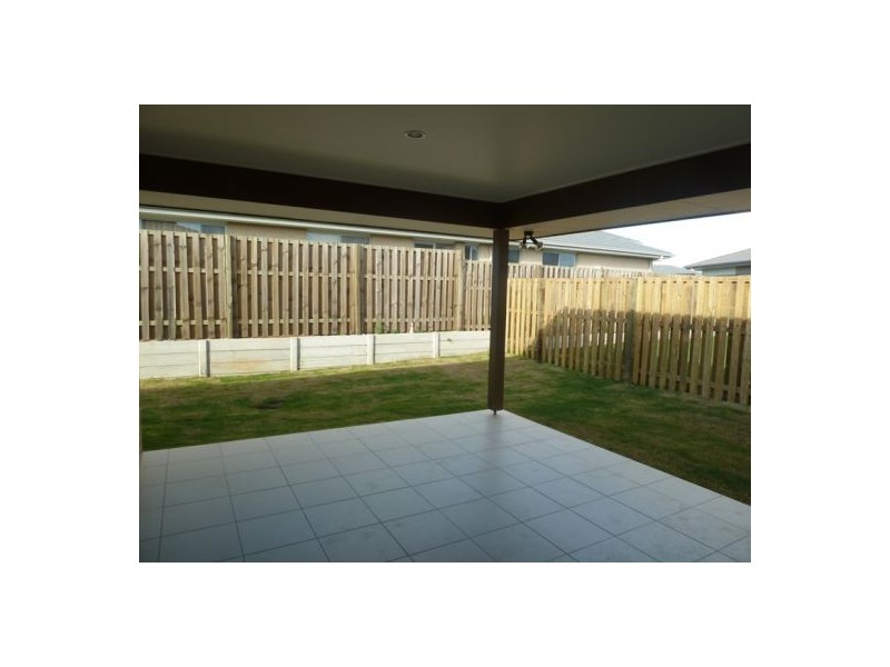 4 Oxley Circuit, Urraween QLD 4655