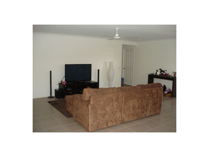 5 Wentworth, Urraween QLD 4655