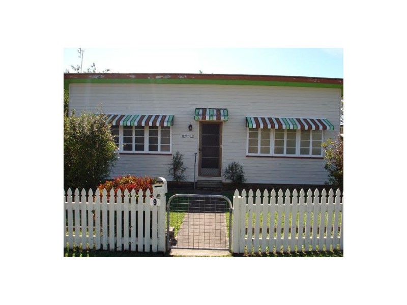 9 Mary, Scarness QLD 4655