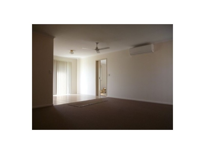 3 Andrea Court, Kawungan QLD 4655