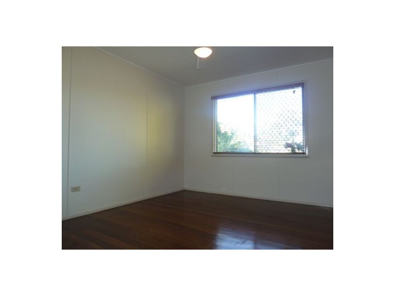 29 Ann Street, Torquay QLD 4655