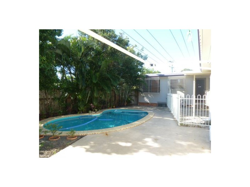 29 Ann Street, Torquay QLD 4655