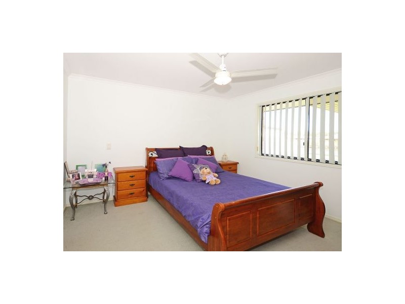 27 Archer Drive, Point Vernon QLD 4655