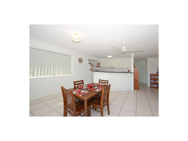 27 Archer Drive, Point Vernon QLD 4655