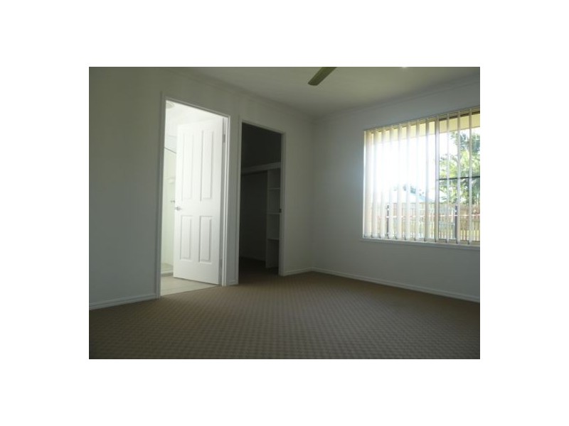 21 Merlin Drive, Urangan QLD 4655