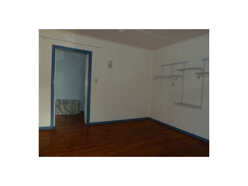 1/1 Cypress Street, Urangan QLD 4655