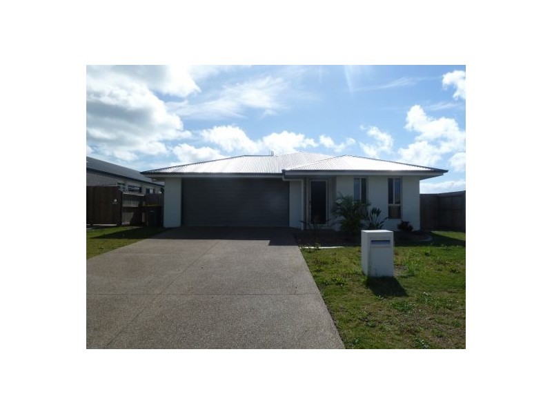 39 Endeavour Way, Eli Waters QLD 4655