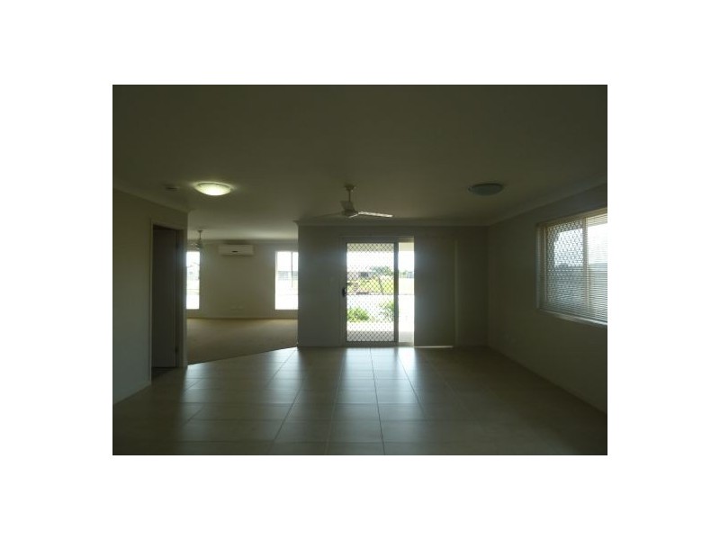 39 Endeavour Way, Eli Waters QLD 4655