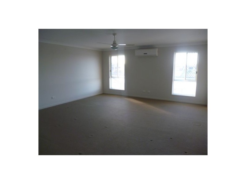 39 Endeavour Way, Eli Waters QLD 4655