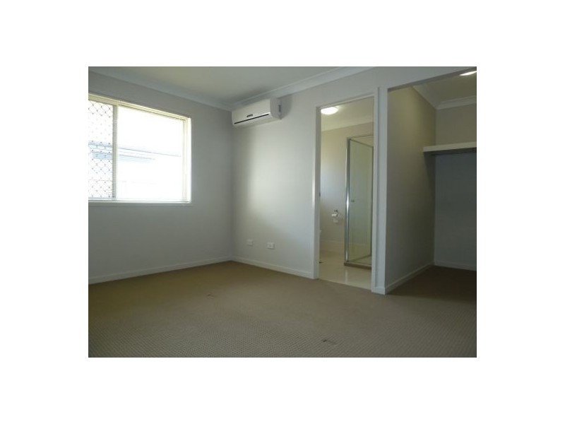 39 Endeavour Way, Eli Waters QLD 4655