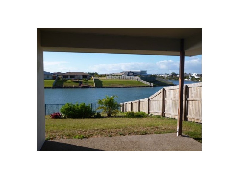 39 Endeavour Way, Eli Waters QLD 4655