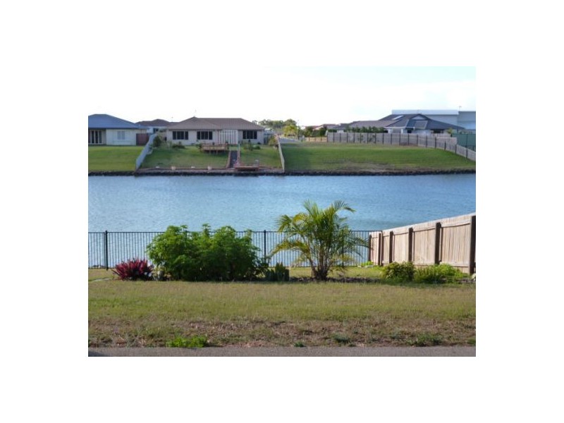 39 Endeavour Way, Eli Waters QLD 4655