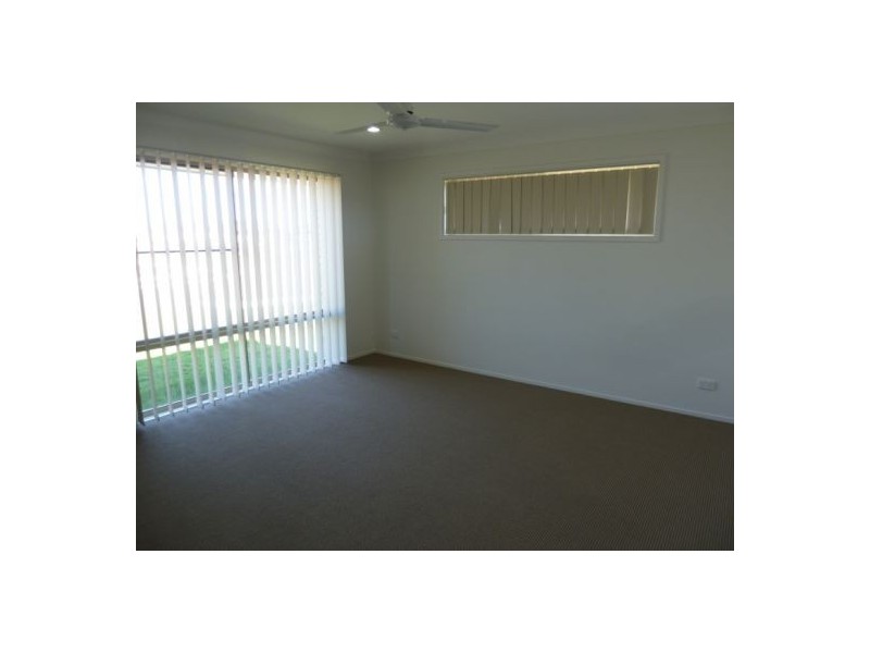 2 Wentworth Avenue, Urraween QLD 4655