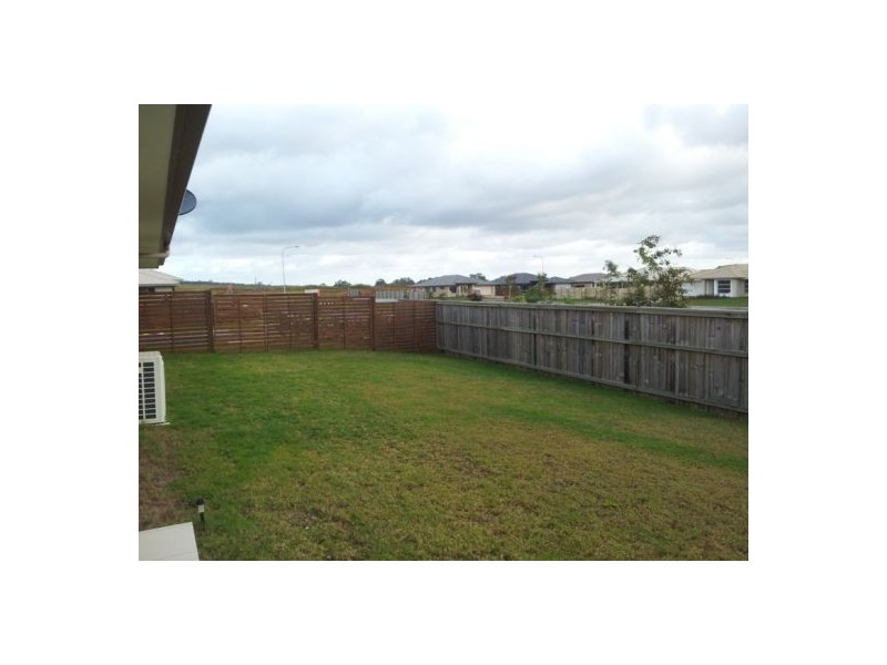 2 Wentworth Avenue, Urraween QLD 4655