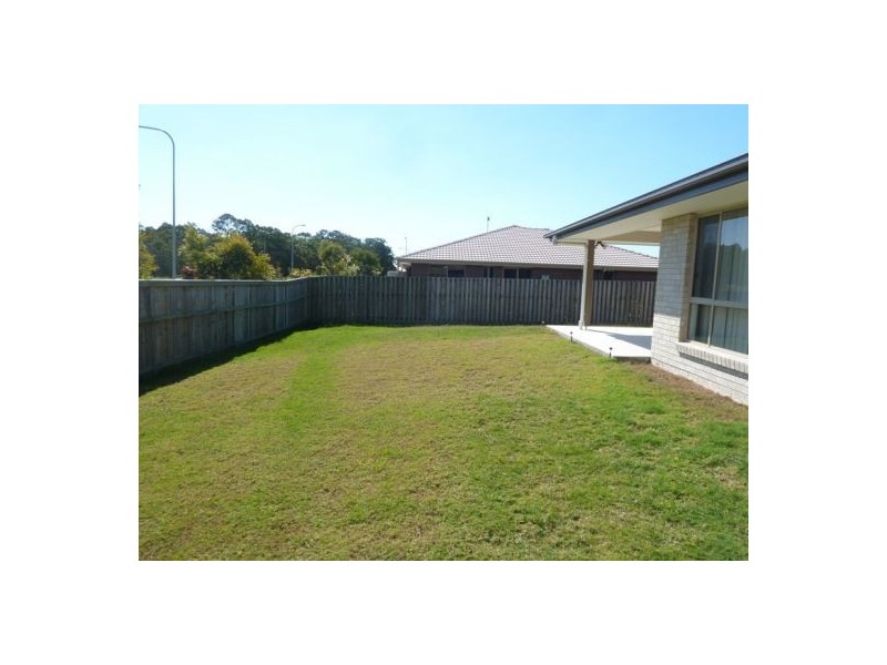 2 Wentworth Avenue, Urraween QLD 4655