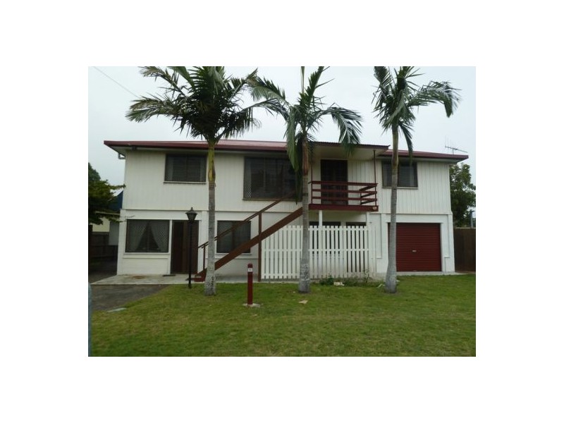 2/1 Cypress Street, Urangan QLD 4655