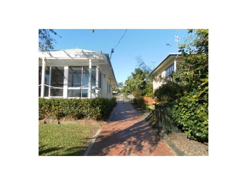 77 Esplanade, Point Vernon QLD 4655