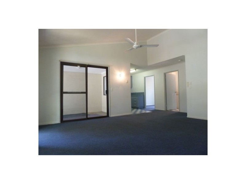 1/12 Freshwater Street, Torquay QLD 4655
