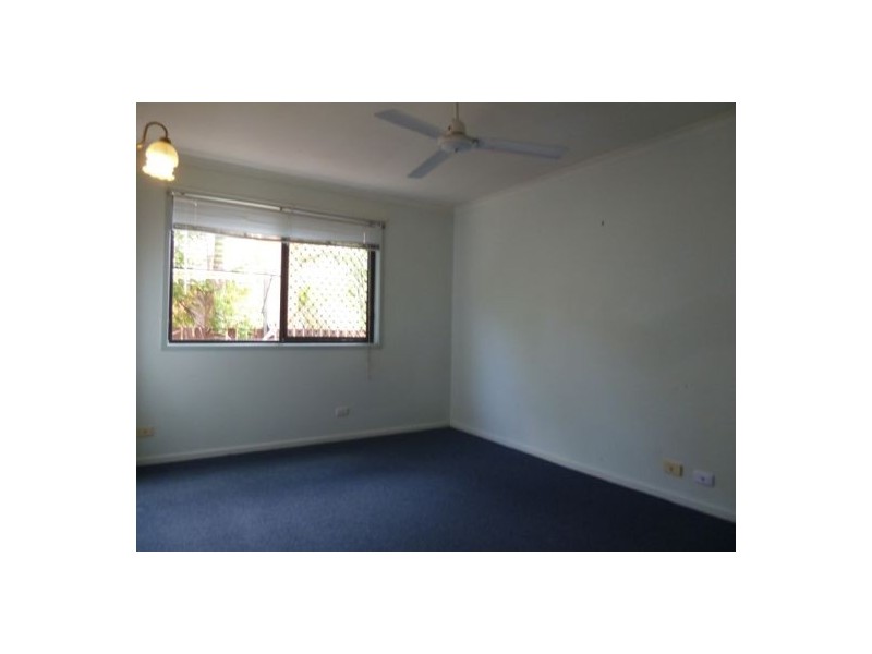 1/12 Freshwater Street, Torquay QLD 4655