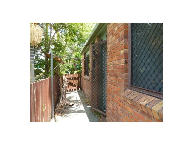 1/12 Freshwater Street, Torquay QLD 4655