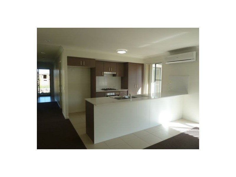 33 Oxley Circuit, Urraween QLD 4655