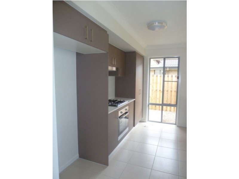 33 Oxley Circuit, Urraween QLD 4655