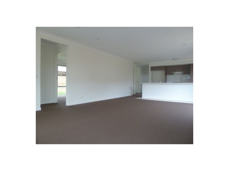 33 Oxley Circuit, Urraween QLD 4655