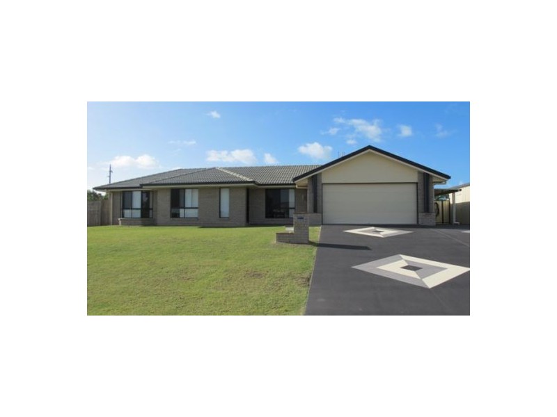 99 Wattle Street, Point Vernon QLD 4655