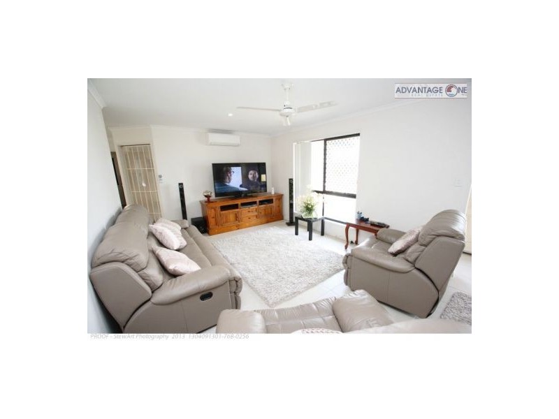 99 Wattle Street, Point Vernon QLD 4655