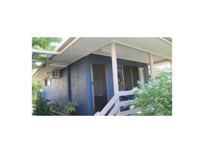 Unit 2/1 Shell St, Urangan QLD 4655