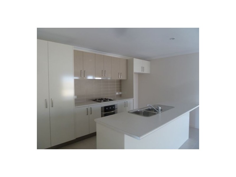 2 Morgan Circuit, Urraween QLD 4655