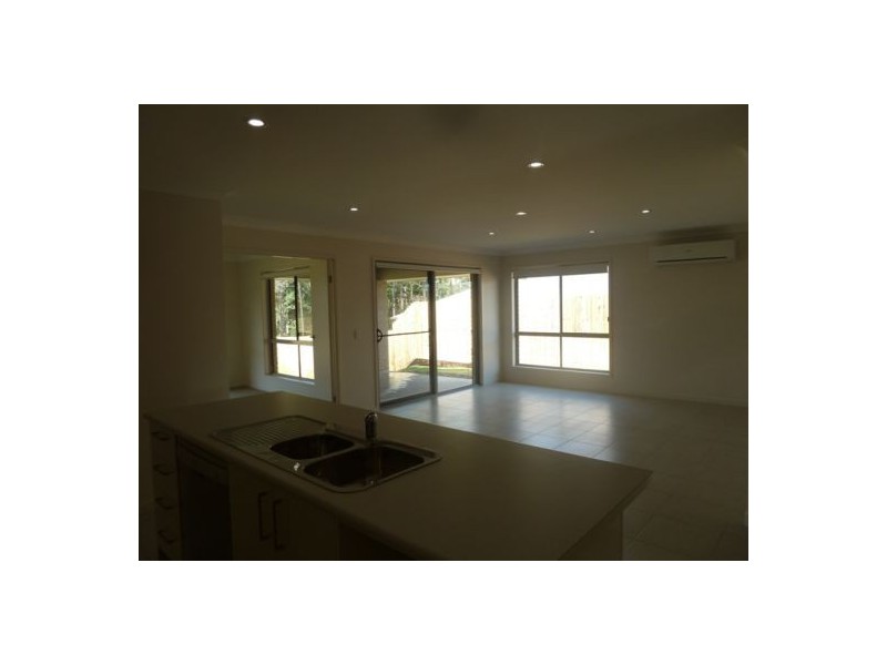 2 Morgan Circuit, Urraween QLD 4655