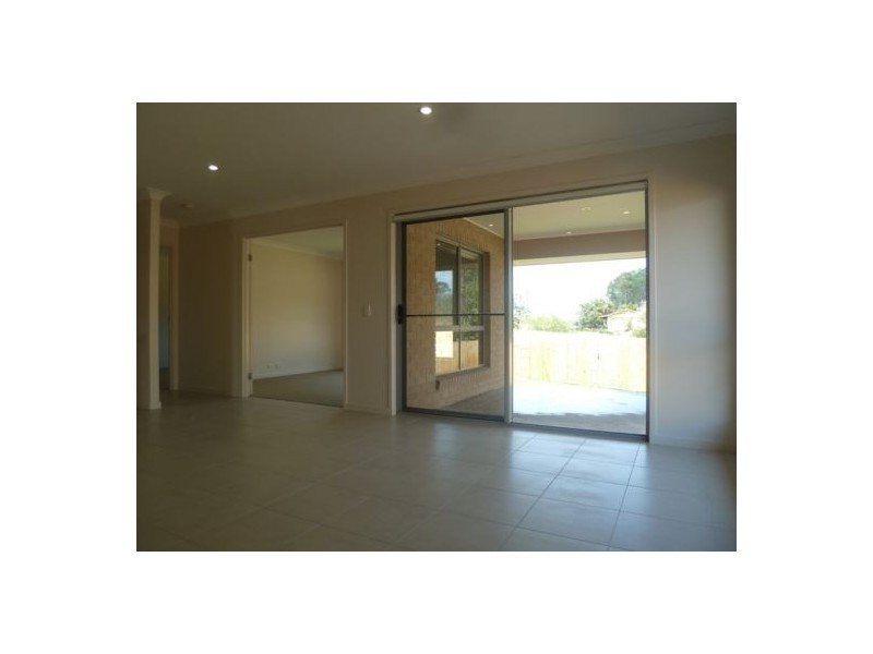 2 Morgan Circuit, Urraween QLD 4655