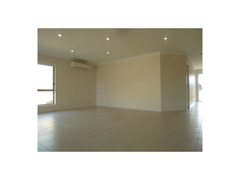 2 Morgan Circuit, Urraween QLD 4655