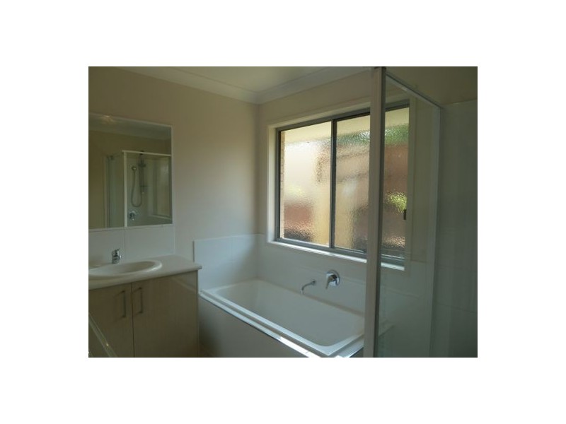 2 Morgan Circuit, Urraween QLD 4655