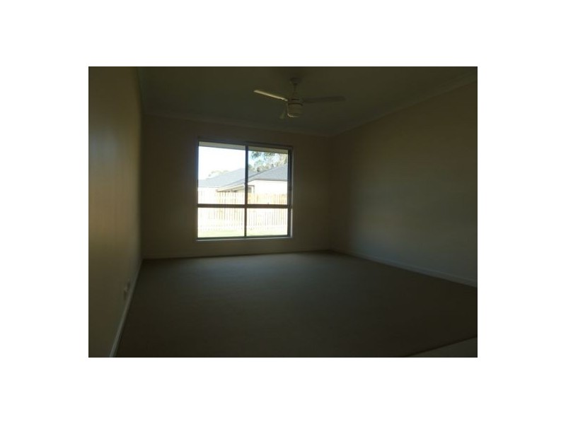 11 Zac Crt, Urraween QLD 4655