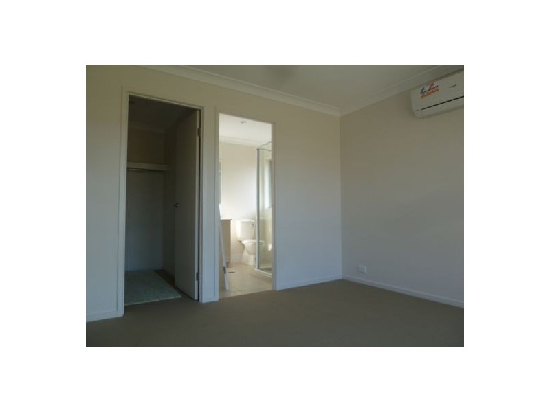 11 Zac Crt, Urraween QLD 4655