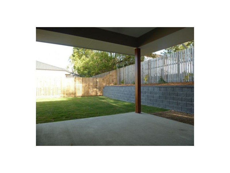 11 Zac Crt, Urraween QLD 4655