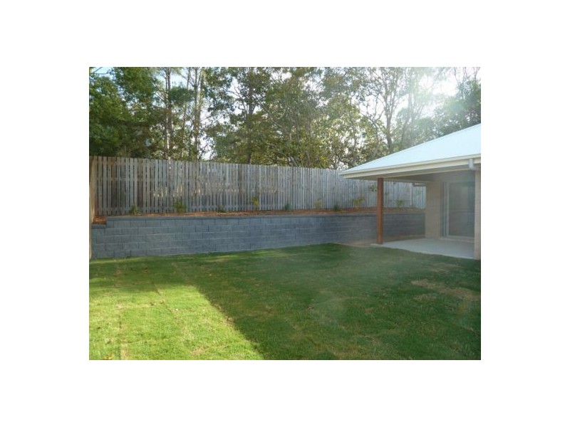11 Zac Crt, Urraween QLD 4655