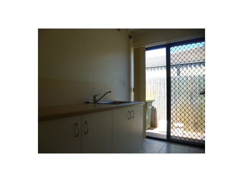 10 Rochester Court, Urraween QLD 4655