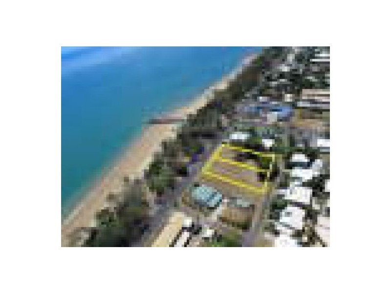 513 – 514 Esplanade, Urangan QLD 4655