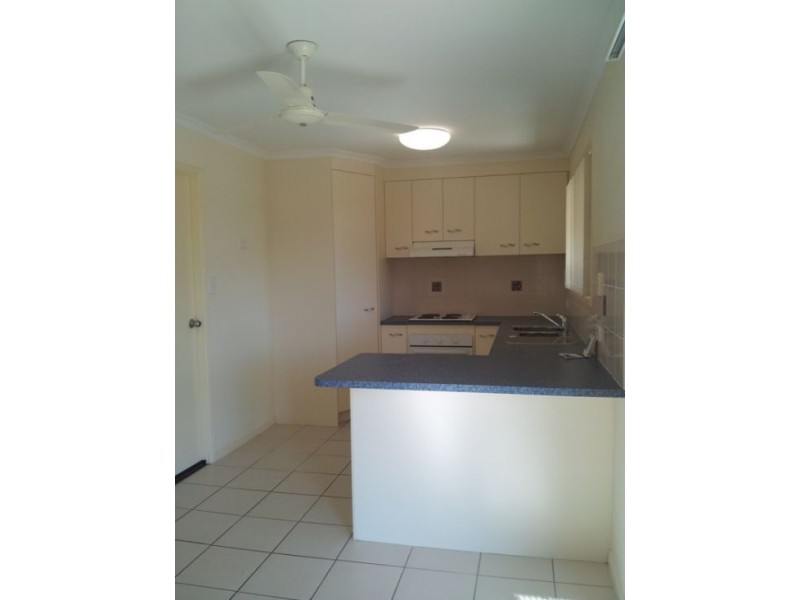 2/105 Nissen Street, Urraween QLD 4655
