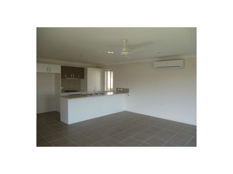 17 Morgan Circuit, Urraween QLD 4655